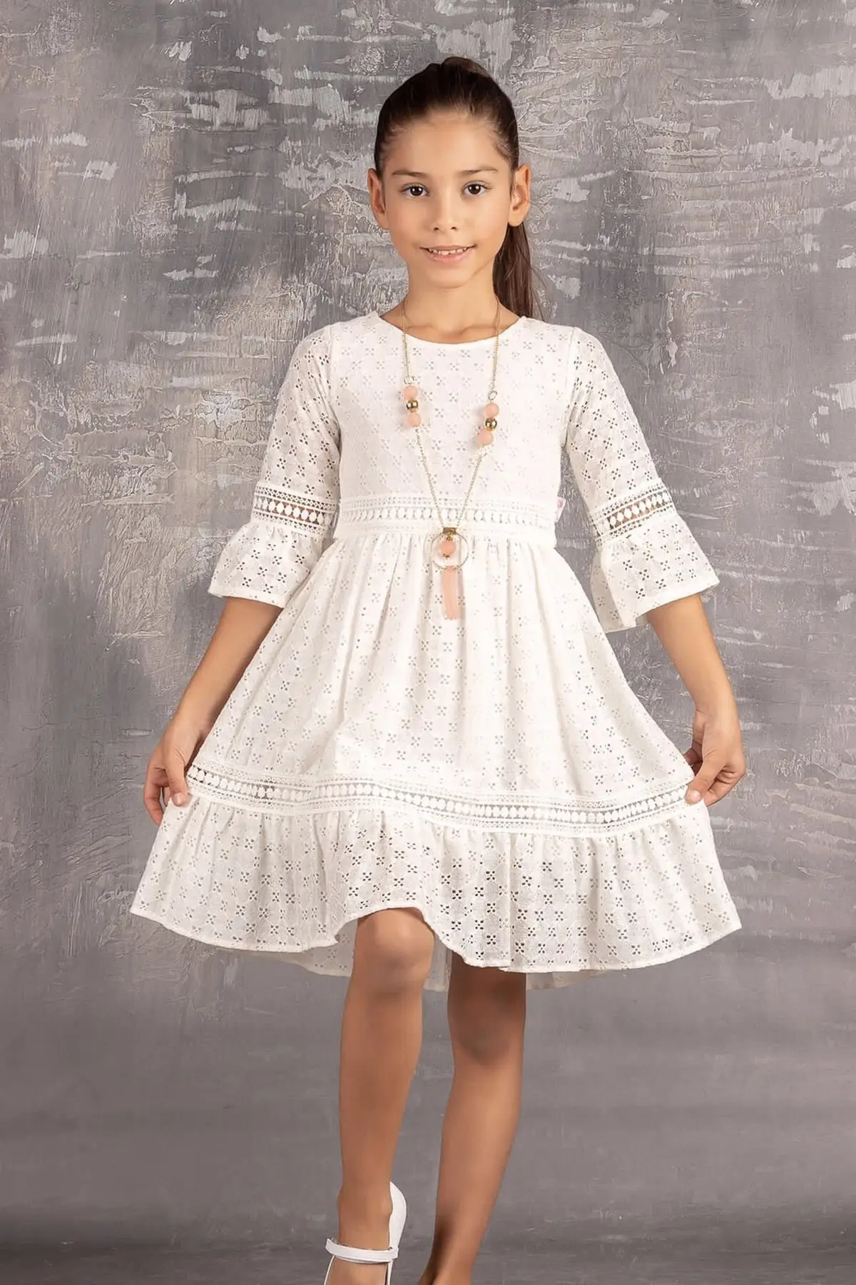

Girl's Dress Clothing With Long Sleeve Necklace