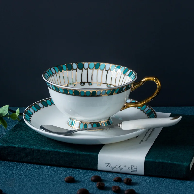 

Специальный цвет, керамическая кофейная чашка и блюдце, модный дизайн, чашка для кафе, эспрессо, чая, Европейский пасторальный стиль, красивая чашка Gi
