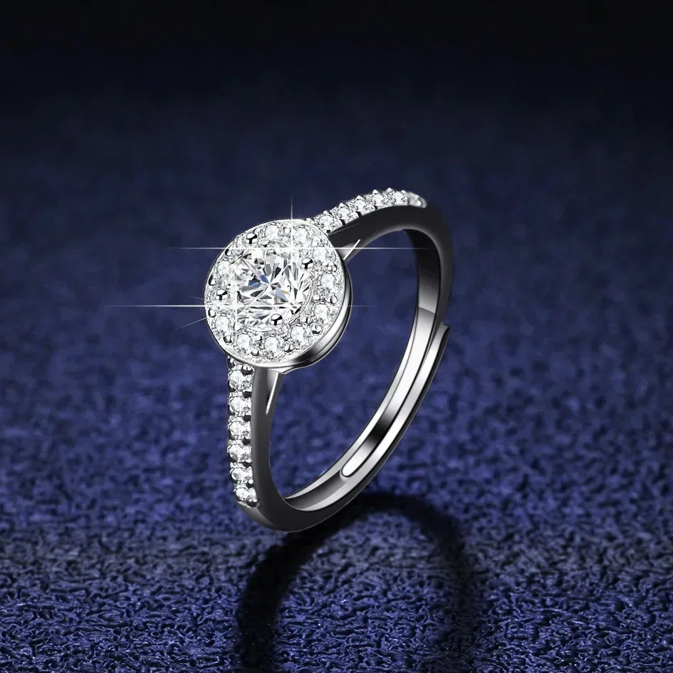 

Шикарные и великолепные платиновые кольца PT950 с круглым бриллиантом 0,5 карат D цвета Муассанит и сверкающими бриллиантами, ювелирные изделия для женщин