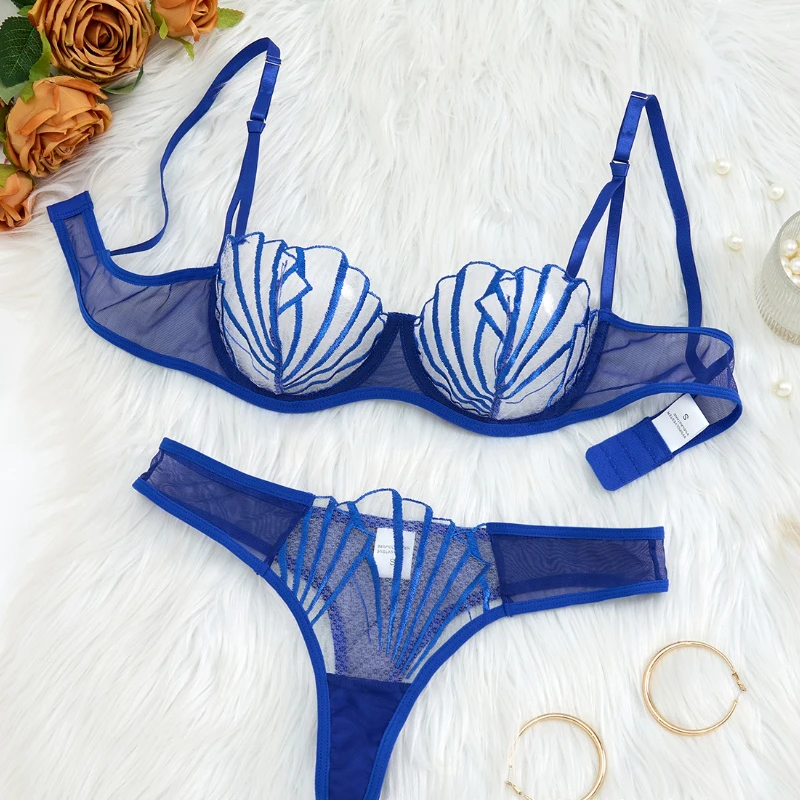 شبكة شفافة من الدانتيل مع حلقة فولاذية رفيعة للغاي...