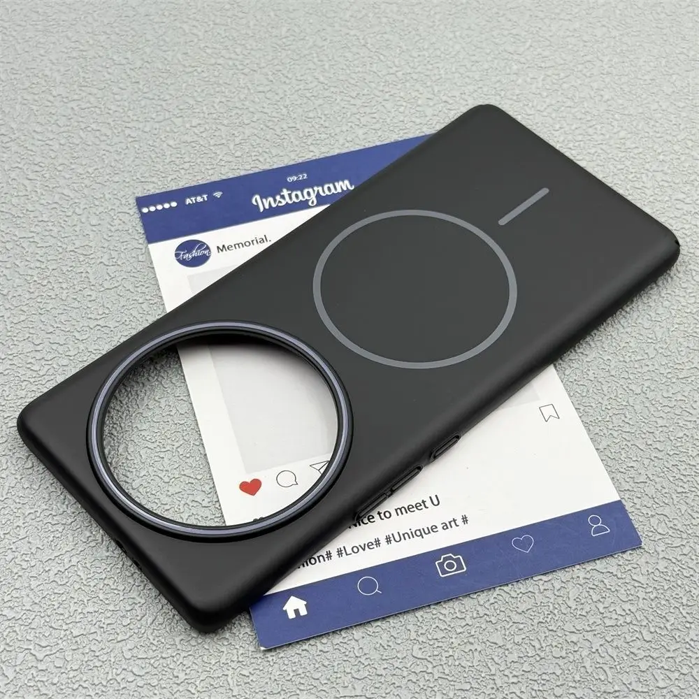 Magnetic PC Skin-Friendly Drop-Proof Phone Back Cover with Simple and Durable Design