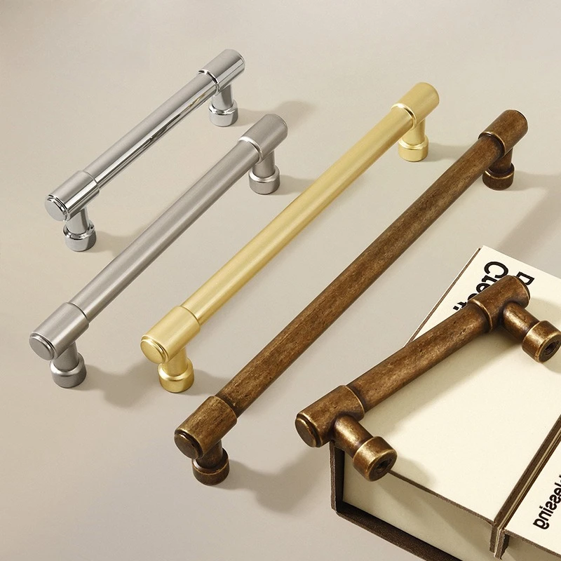 มือจับประตูตู้เสื้อผ้าสไตล์โบราณ, มือจับตู้รองเท้าในครัวสีเงิน, มือจับลิ้นชักแบบดิสเทรสสีทองขัดเงาสำหรับเฟอร์นิเจอร์ 1