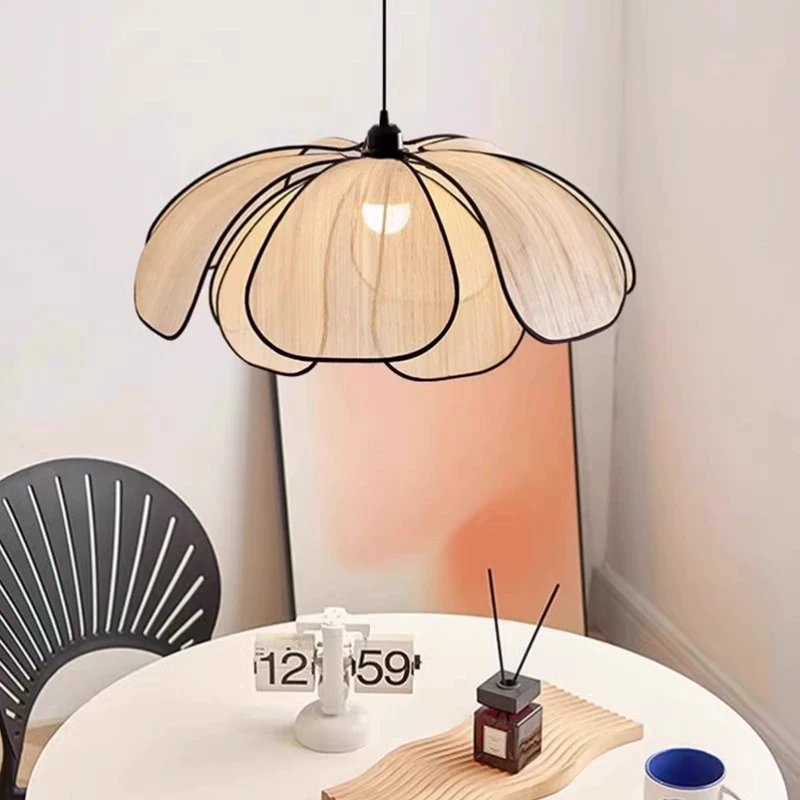 Nordic Hand-Woven Lotus Chandelier 2