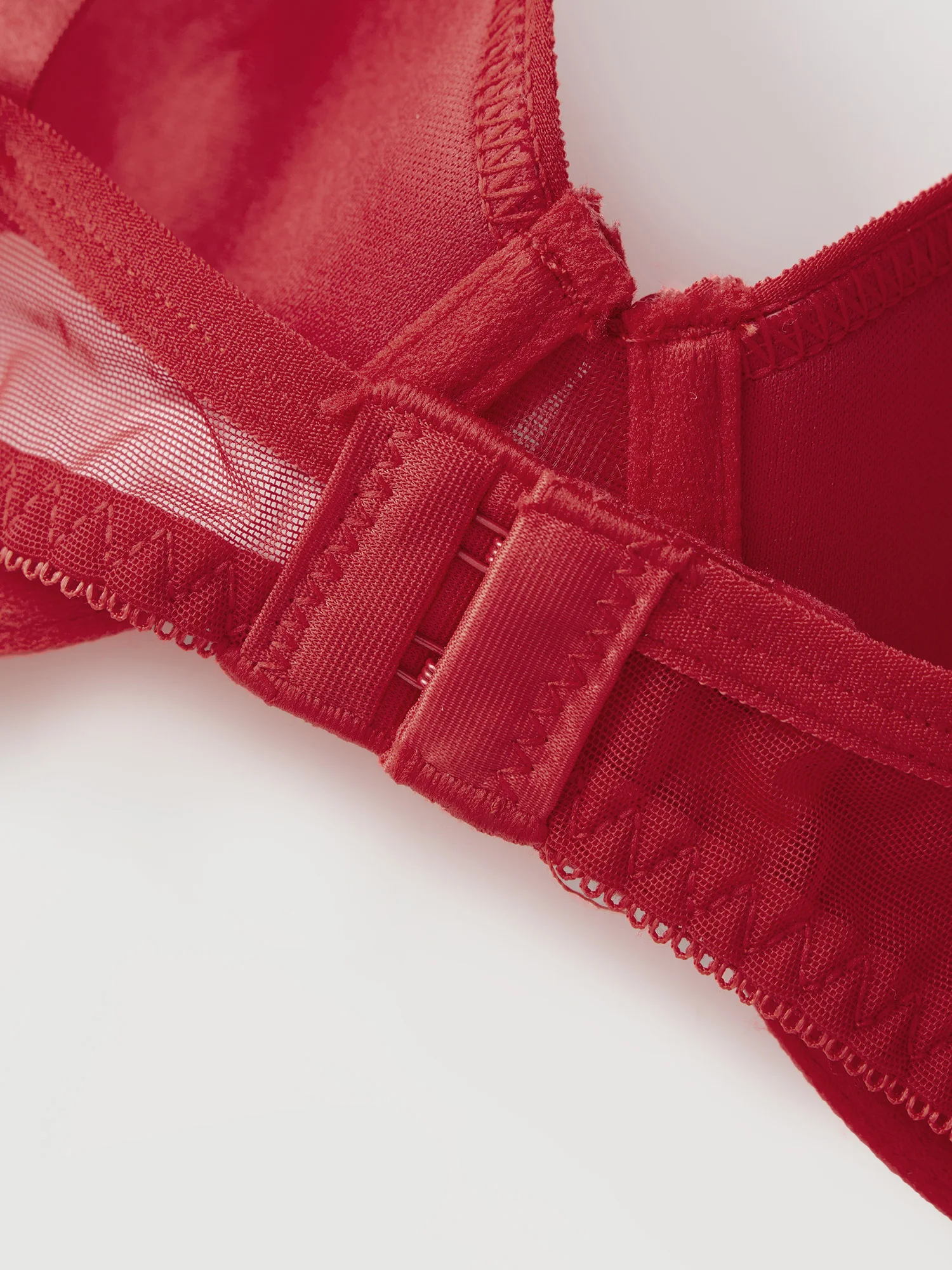 Women s Sexy Lace Lingerie Set with Garter Belt and Thigh High Stockings for Valentine s Day Seduction