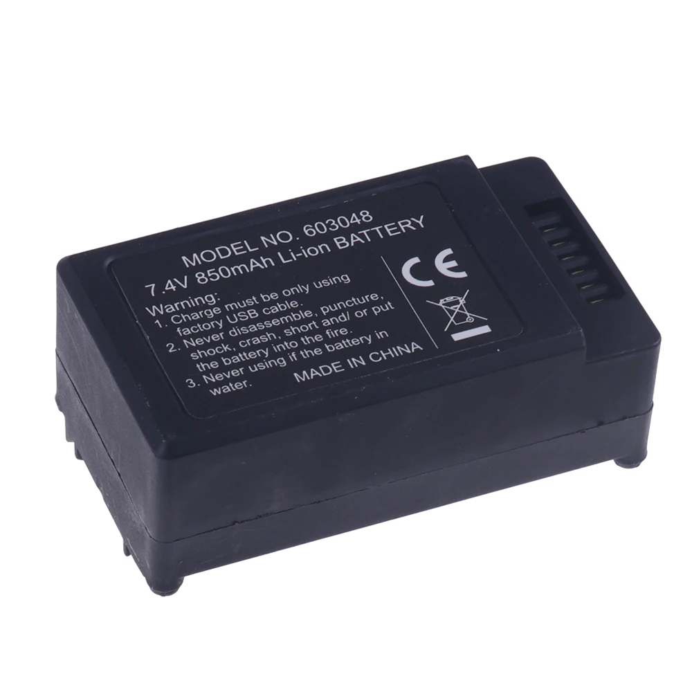Batterie Li-Po KF11 avec connecteurs et étiquette, sur fond blanc