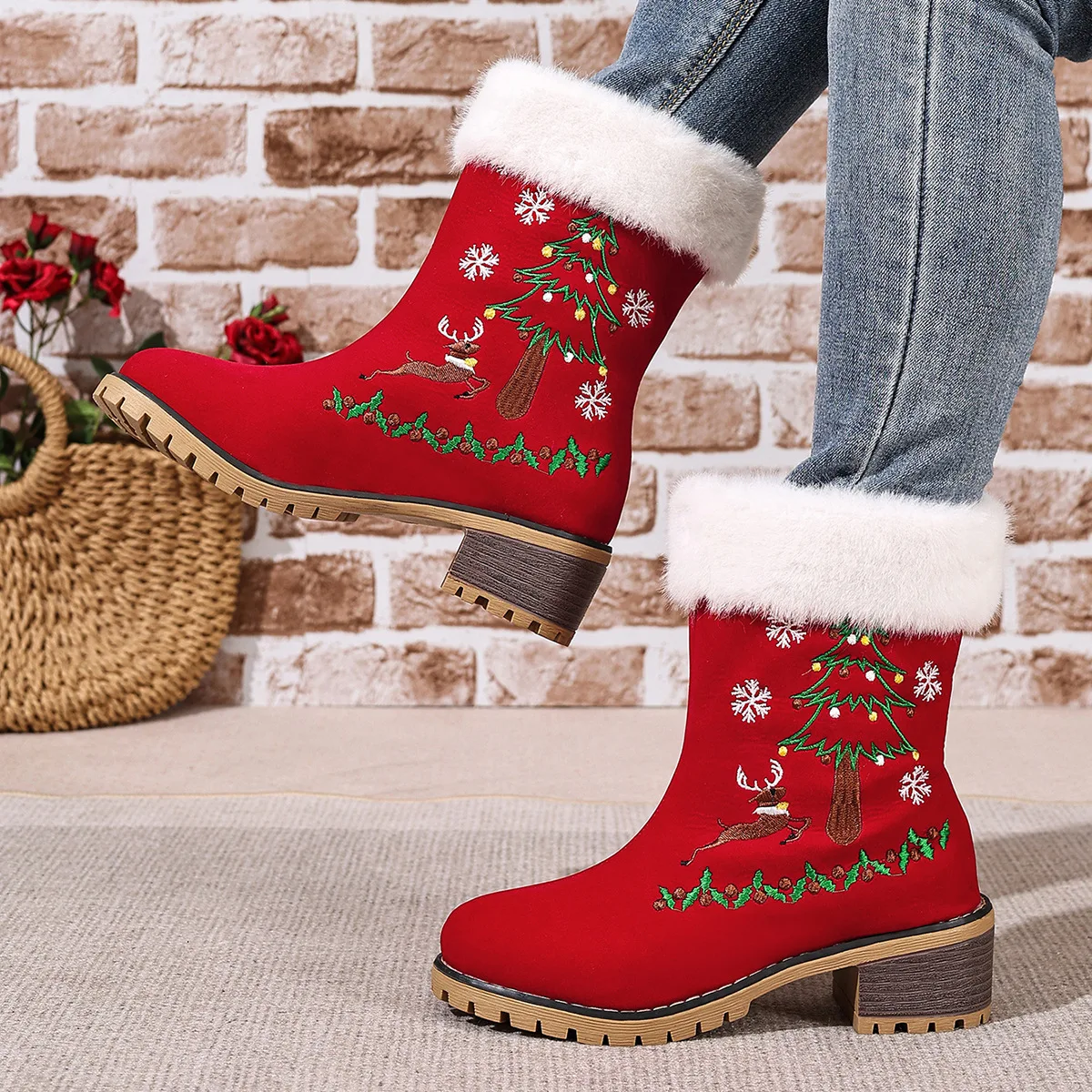 Women's Red Suede Winter Snow Boots With Fluffy Lining And Embroidery_voghion.com