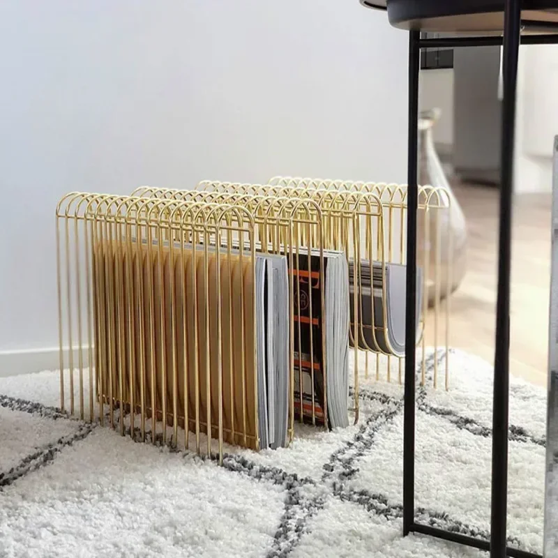 Nordic Simple Magazine Shelf Creative Metal Book Shelves Sample Room Decoration Floor Frame Storage Shelf Stylish Book Display