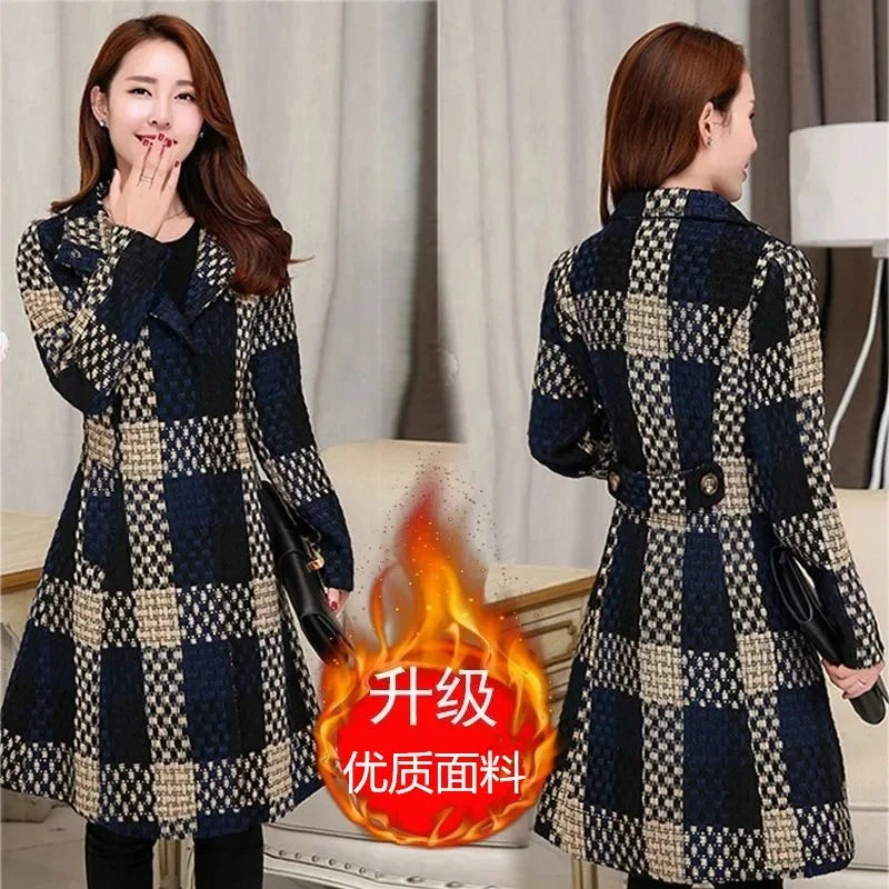 

New Women Wool Blends Coat 2023 Autumn Winter Fashion Elegant Mother Plaid Slim Long Tweed Woolen Outerwear Female Overcoat 4XL