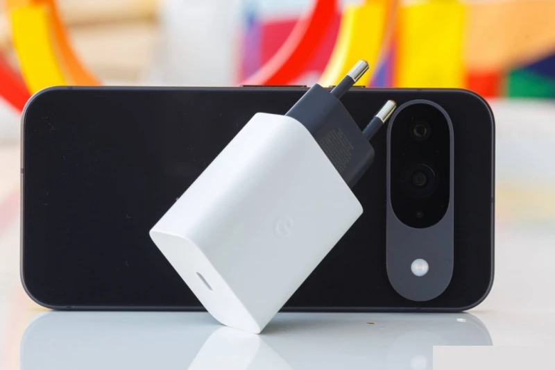 Google Pixel 9 Pixel9 5G 6.3" OLED 12GB RAM 128/256GB ROM NFC Octa Core Google Tensor G4 Original Unlocked Android Cell Phone