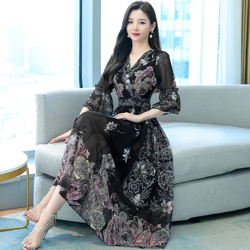 ☆人気☆【sinoon】☆SINOON PRINTED V-NECK LONG SLEEV.E☆ Vネック sinoon(シヌーン) - 海外通販のBUYMA
