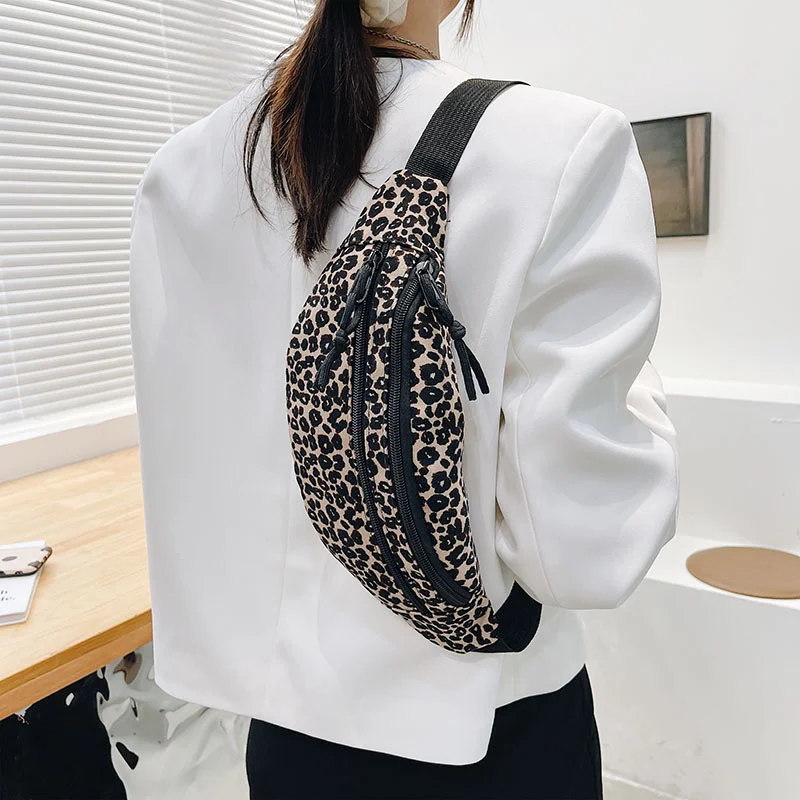 

Fashion Women Flannel Fanny Pack Waist Bag Wild Leopard Pattern Bum Bag Ladies Bum Hip Bag Money Phone Pouch Casual Chest Bag