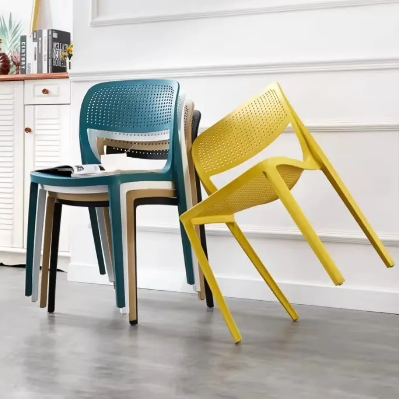 Cheap Price Stackable Armrest Cafe Chair Different Colors PP Plastic Outdoor Indoor Dining Chairs