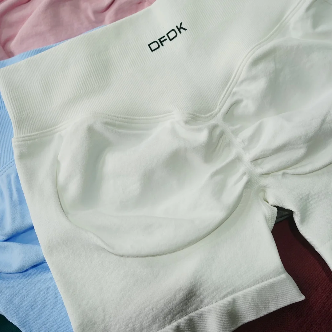 DFDK 여성용 심리스 운동 반바지, 하이웨이스트 피치 엉덩이 리프팅, 미끄럼 방지 스트레치 스포츠 트레이닝 팬츠
