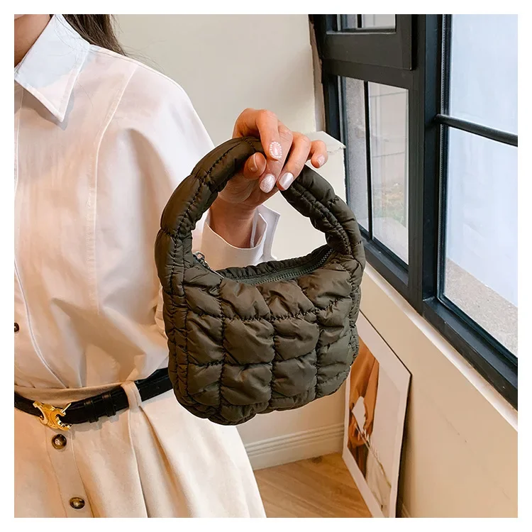 thumbnail image 1 of Mini bolsos plisados con diseño de nube para mujer, bolso informal acolchado de nailon, bolso para teléfono, bolso de diseñador de lujo, bolso para mujer, 1 of 5