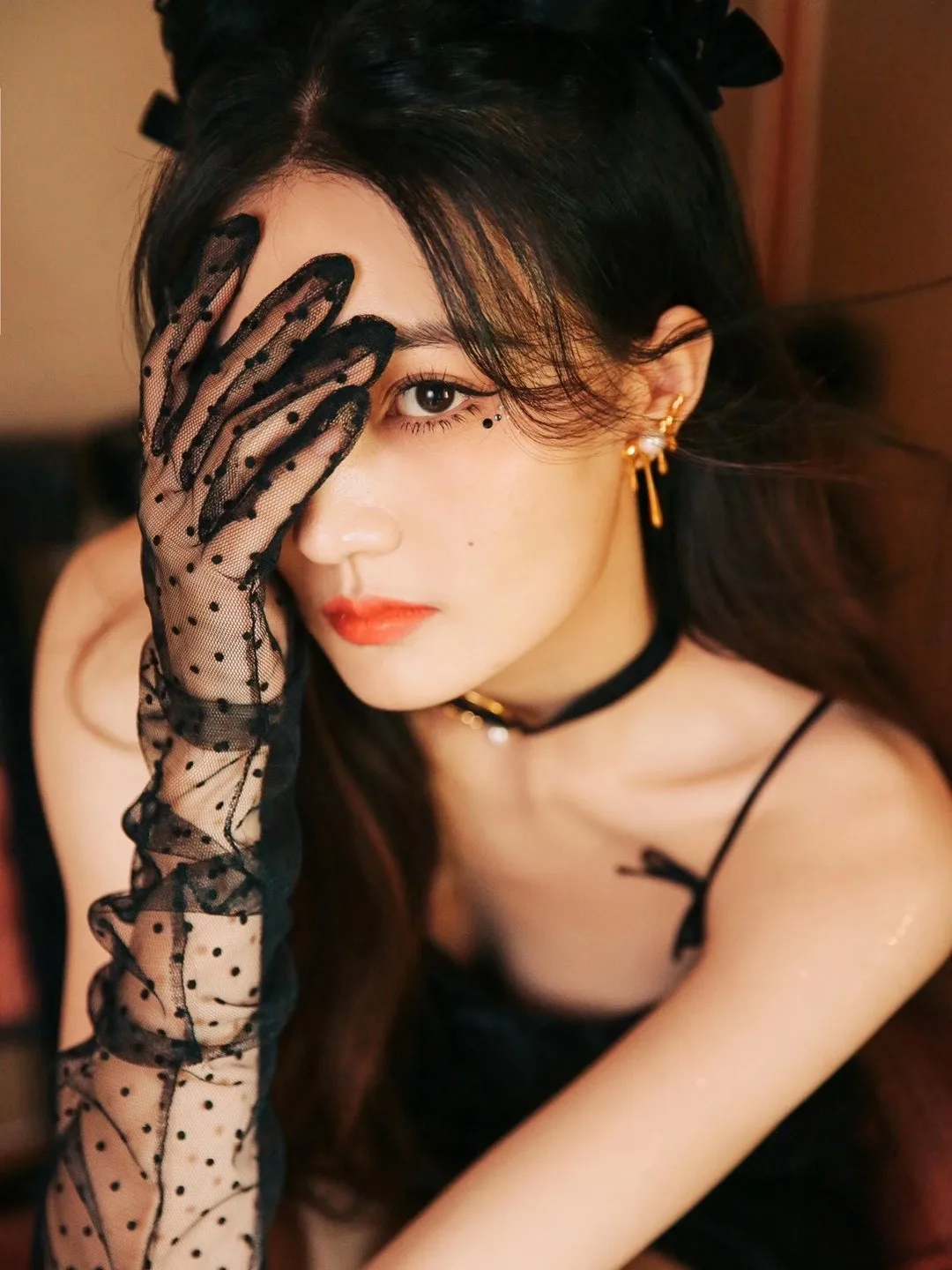 Fashion Dot Lace Long Gloves Female Elegant Stretch Tulle Mesh Semi Sheer Women Full Finger Mittens Bride Wedding Black Golves