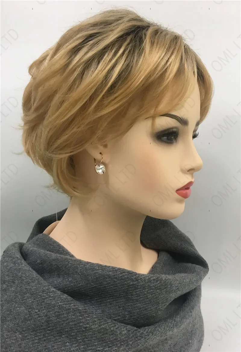 

Women's Fashion Wig Blonde Hair Short Curly Mommy Wig Curly Wavy Hair Wig for Women Fancy Dress Party Wig Natural As Real