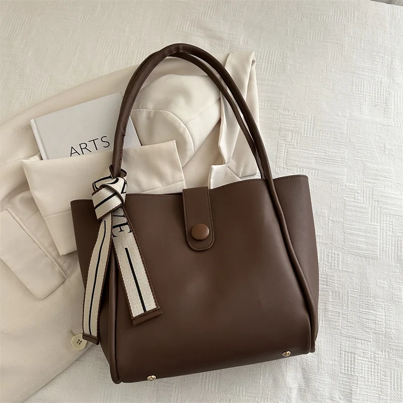 حقيبة يد جلدية للنساء، حقيبة يد كاجوال كاجوال جديد...