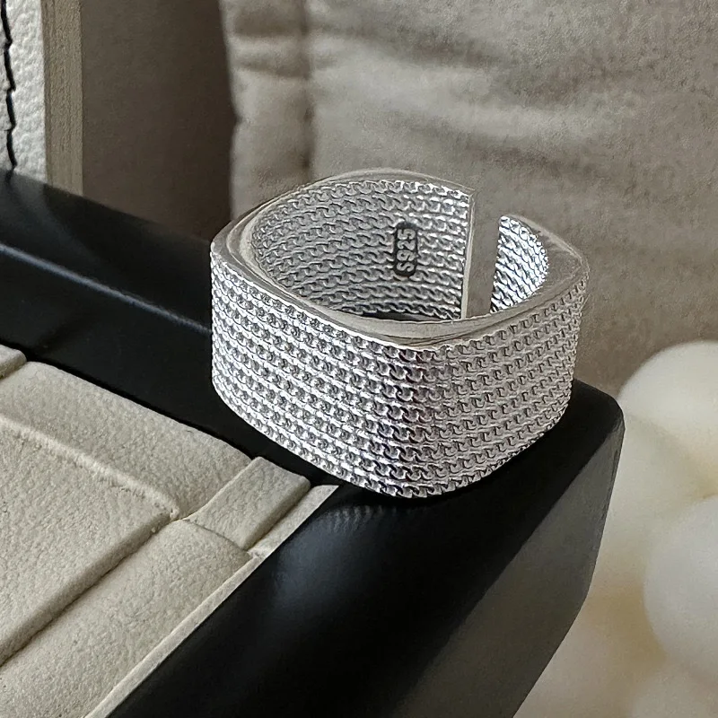 Sterling Silver Rings Simple Square Chain Ring. S1fdb0fe1300943d4b9b491e1c1607ac33