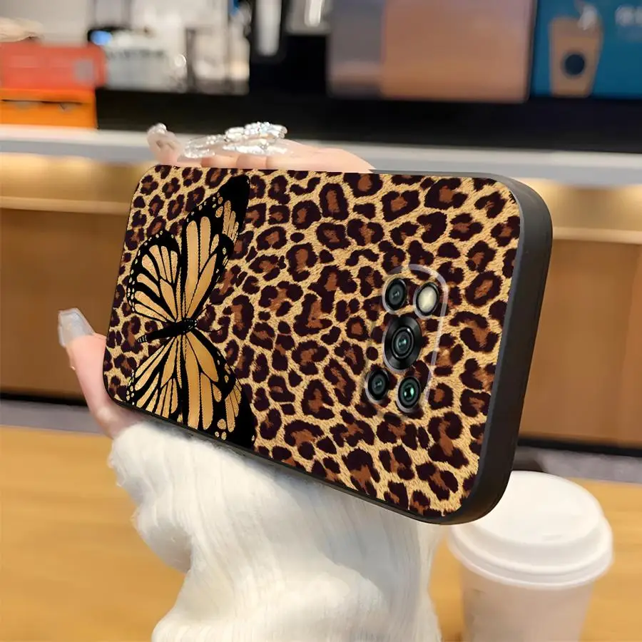 Leopard Pattern Phone Case - Fashionable Protective Cover