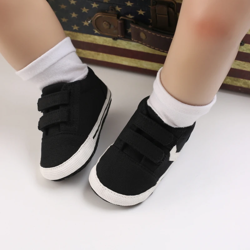 New Canvas Classic Sports Sneakers Newborn Baby Boys Girls First Walkers Shoes Infant Toddler Soft Sole Anti-slip Baby Shoes 2
