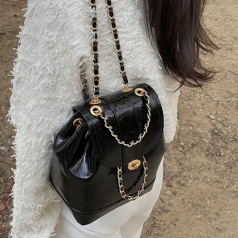 

South Korea Niche Autumn and Winter Mini Fragrant Wind Chain Backpack Women's Shoulder Bag
