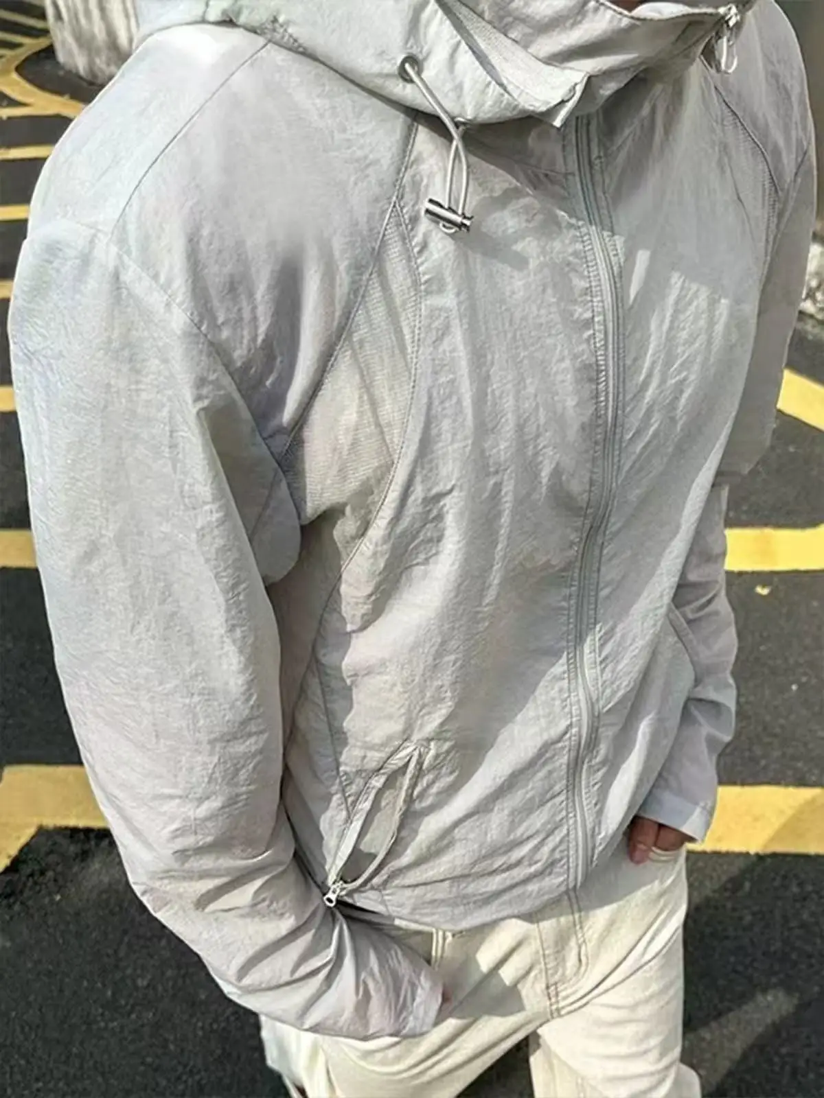 여름철 여성을 위한 후드 탈부착 가능한 오리지널 원사 디자인의 초경량 통기성 야외 자외선 차단 의류
