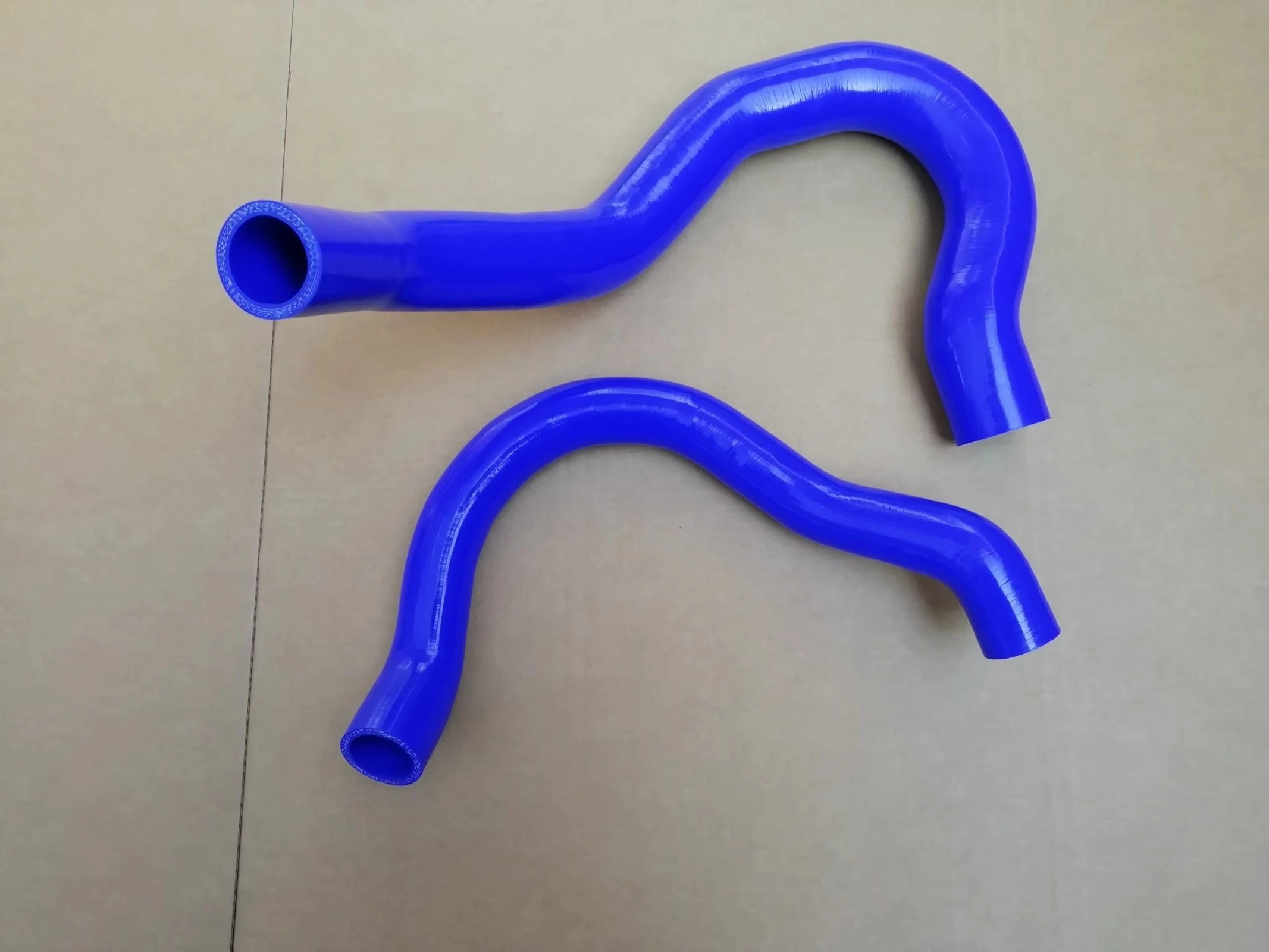 For Jeep Cherokee XJ 4.0L 6cyl RHD 1991 2001 Coolant Radiator Hose Tube 52029635 52028286AE