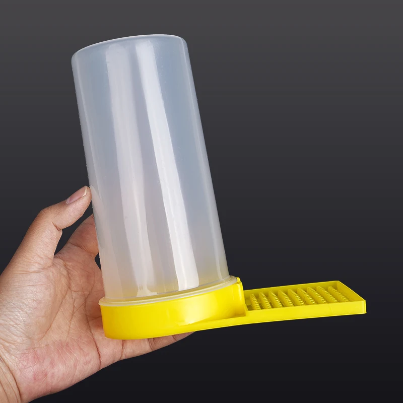 Bee Drinking Water Dispenser Feeder Beekeeping Honey Bee Feeders Watering Bees Tools Supplies Feeding Drinker Tool 1Pcs