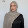 107124-b48a45.png Nouveauté froissé rayonne Hijab femmes musulman écharpe châles solide Foulard enveloppes grande taille plaine islamique Turban bandeaux Foulard