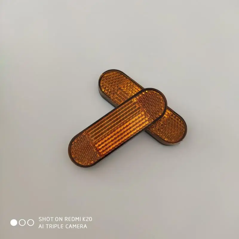 Рисунок 6 - самоклеящиеся отражатели для спиц