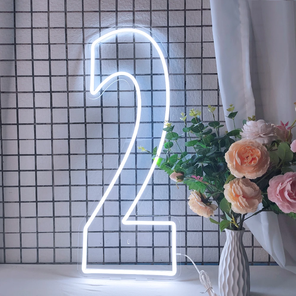 Insegna Al Neon LED Happy Birthday 75x53 Cm - Bianco Freddo, Dimmerabile, Con Catena E Adattatore 12V