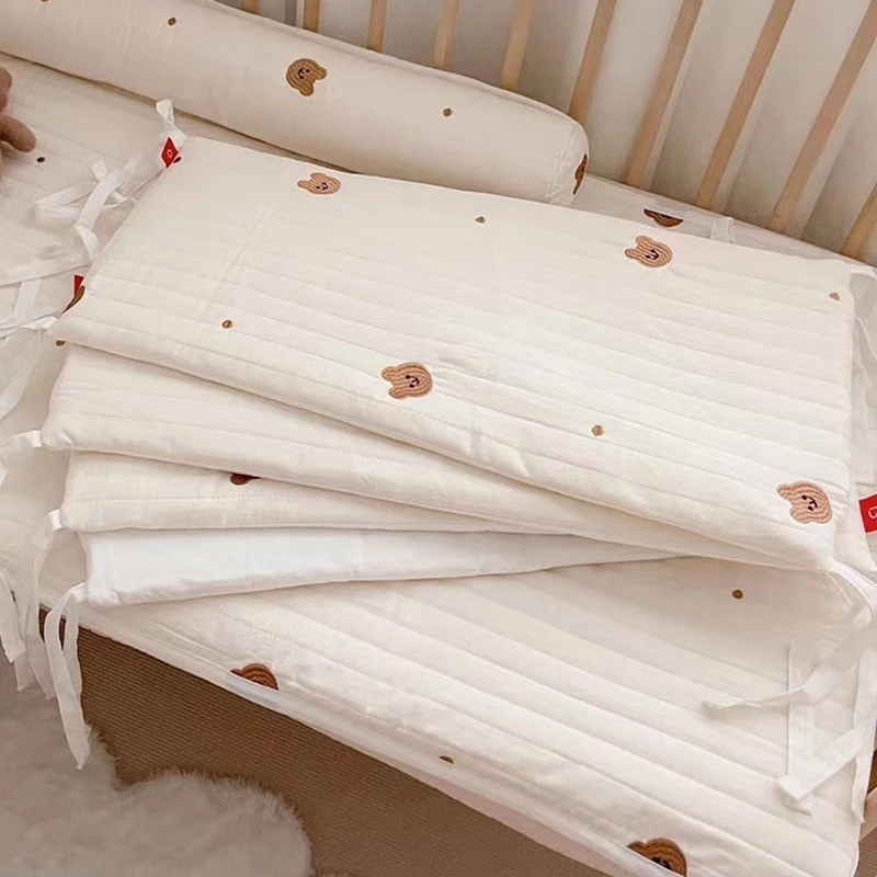 bear bed surround