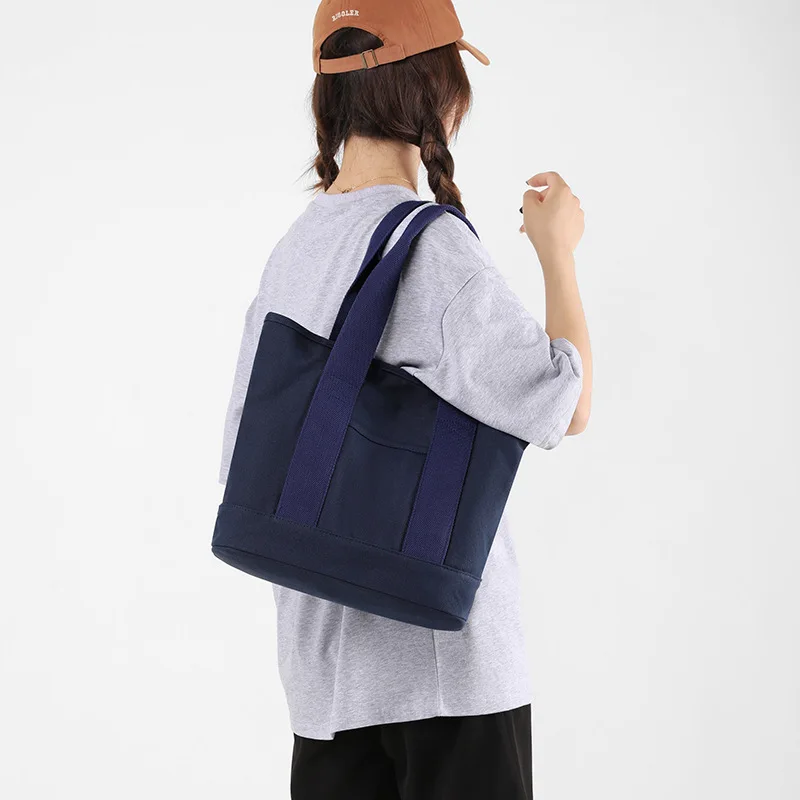 Tote Bag Women'S 2023 New Ins Fashion Casual Canvas Bag Grande Capacità Urban Simple One Shoulder Crossbody Bag