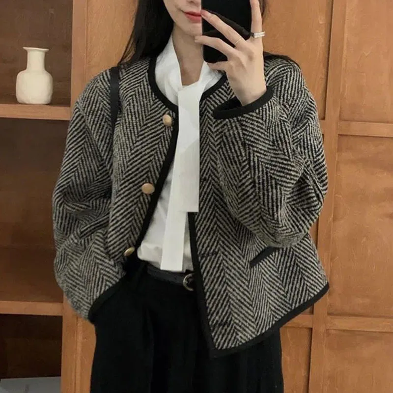 

Casual O Neck Short Jacket Female Spring Autumn Vintage Outwear Coat Woman clothing Tops korean reviews many clothes