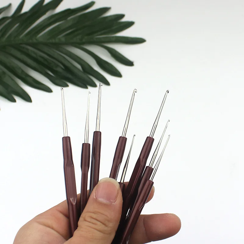 Description Picture 6 of item1pcs 0.5-2.5mm Crochet Hook Durable Knitting Needles For Knitting Lace Trim Plastic Handle Sewing Thread Accessories