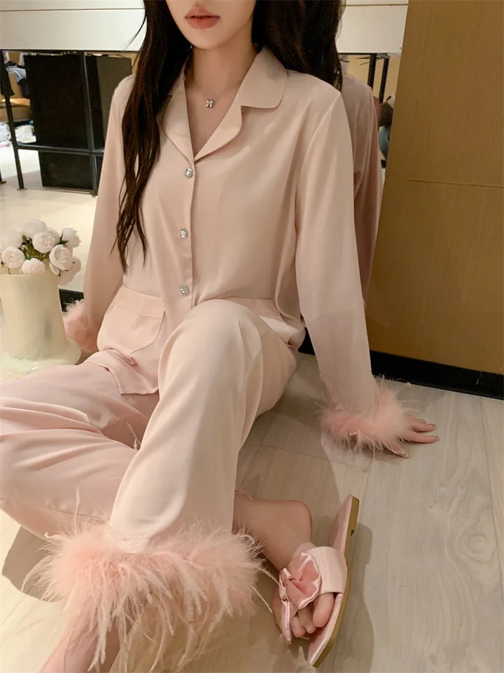 CheJooe Vrouwen Kerst 2 Stuk Print Pyjama Set Veer Trim Zijde Satijn Pyjama Lange Mouwen Revers Button Down Lange Mouwen En Broek Set Nachtkleding Loungewear Woonaccessoires, B-rood, L
