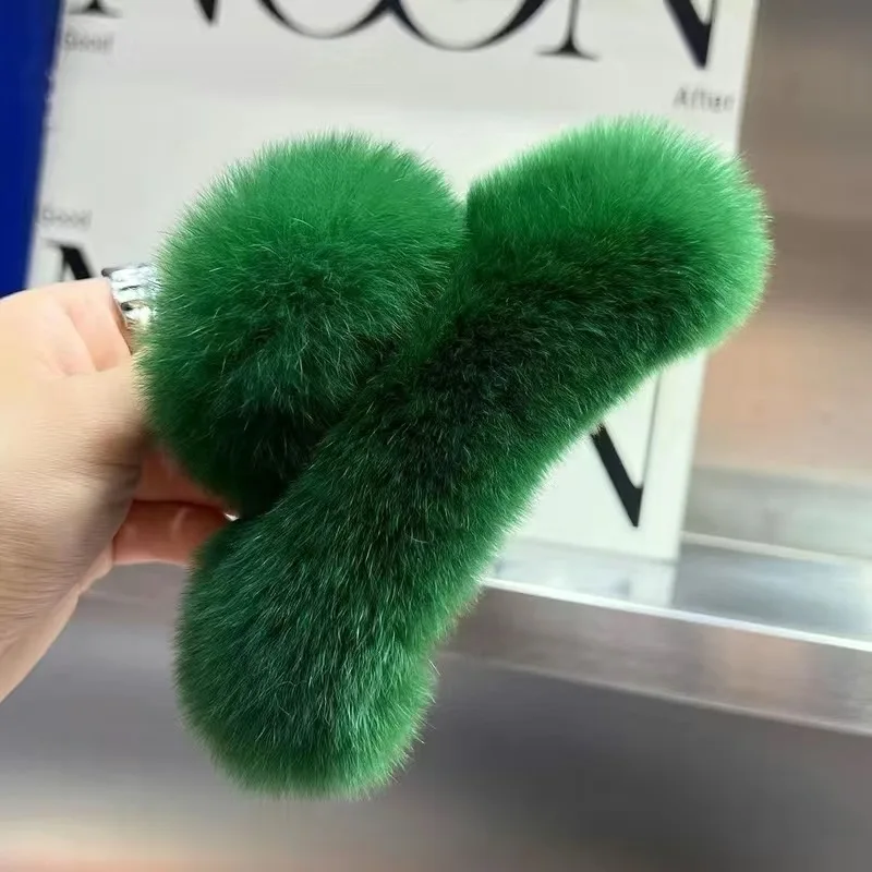 Dark green (shark clip)