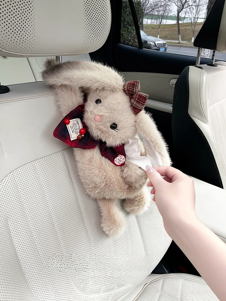 귀여운 차량용 티슈 케이스 걸이형 차량 인테리어 티슈 가방 소녀들을 위한 사랑스러운 곰돌이 플러시 소재 차량용 특수 수납함