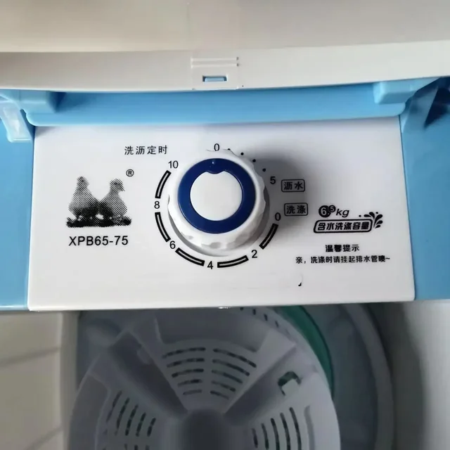6.5L Best-Selling Semi-Automatic Portable Mini Washing Machine with Drying and De-Watering Function for Home Use 3
