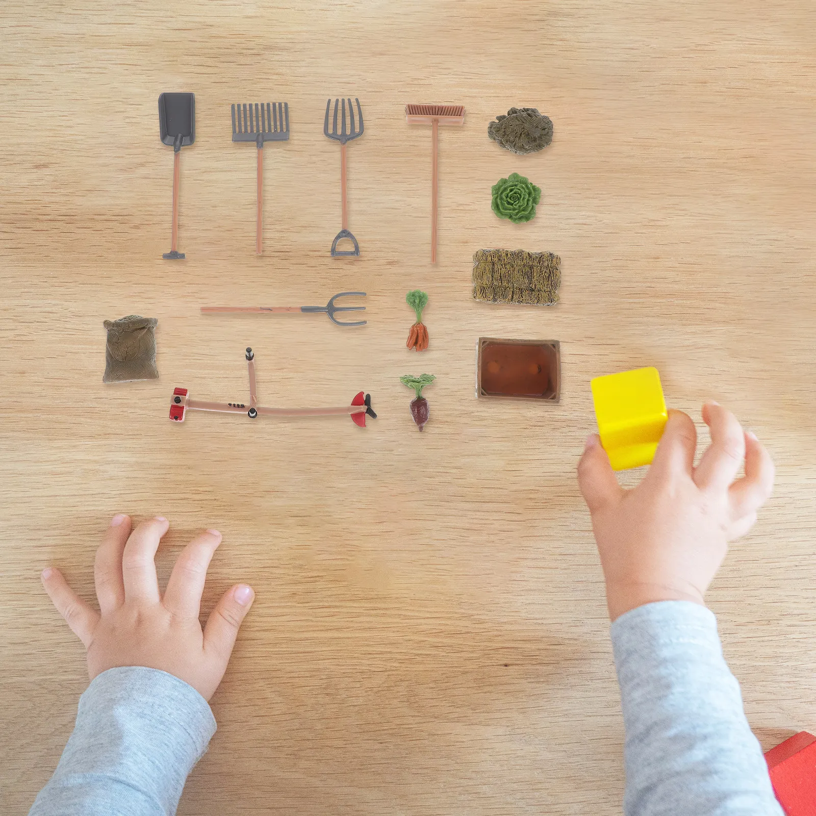 13종 섬세한 미니 농기구 세트, 사실적인 디자인의 미니 정원 장식, 어린이 실습 학습용, 고급 플라스틱 안전 창의 놀이