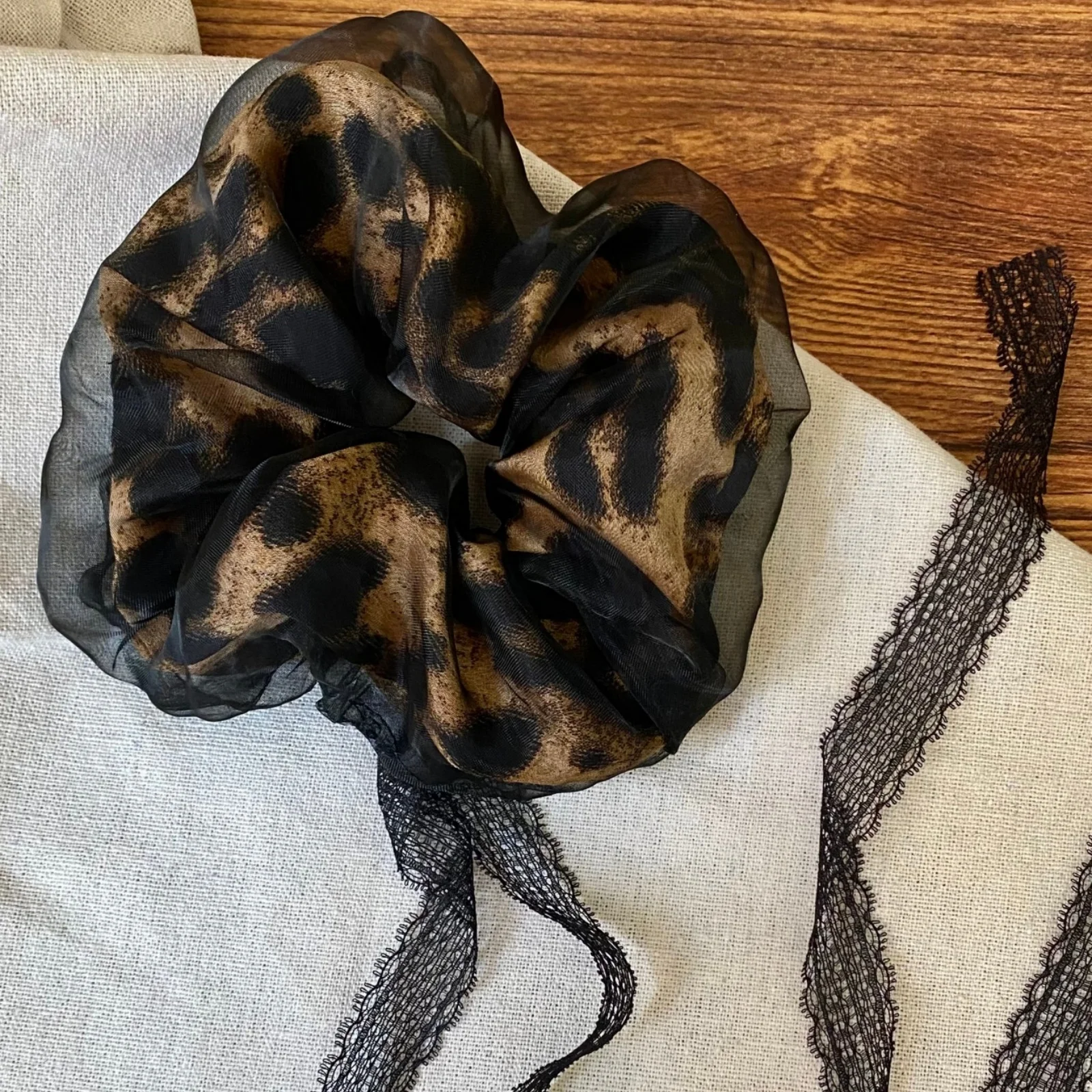 1PC Scrunchies Women's Sheer Leopard Print Hair Accessories Elastic Hair Ties, Trendy for Daily & Party, Great Gift