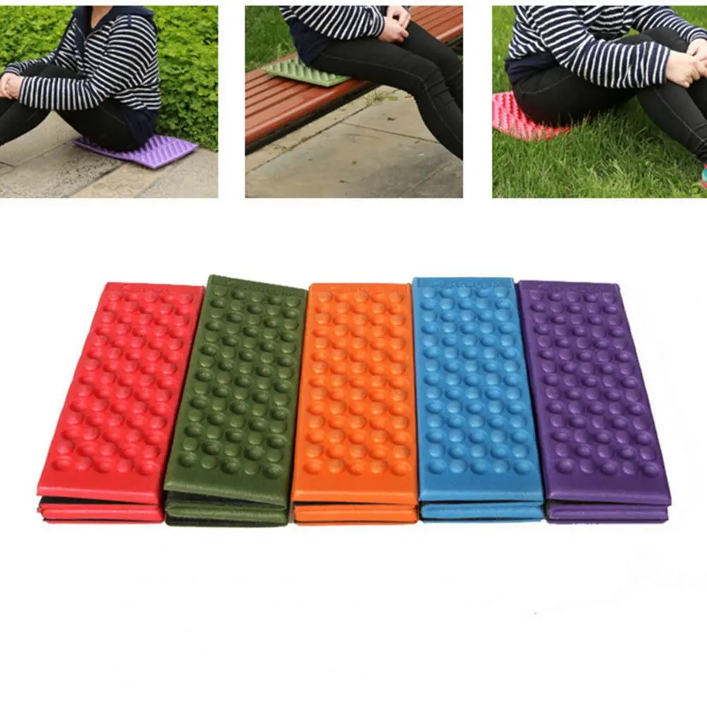 Tapis de Pique-nique Portable Résistant à l'humidité, Coussin de Siège Pliant pour Camping en Plein Air, Stade de Plage (Rouge