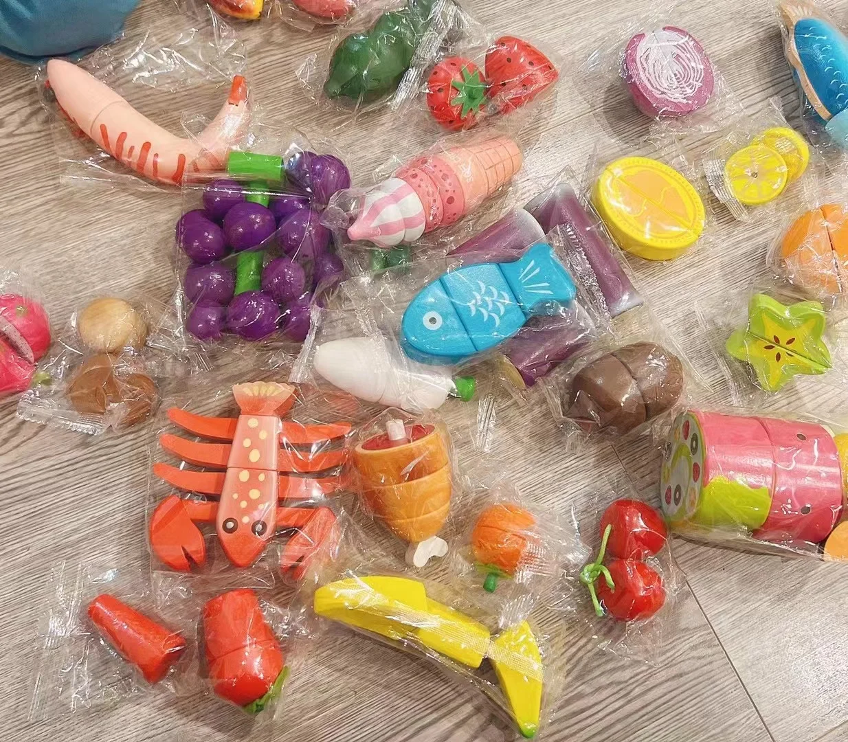 1PC Big Magnetic Fruit Cutting Game Wooden Simulation Kitchen Food Toys Kids Pretend Play Educational Toys for Children Gift 2