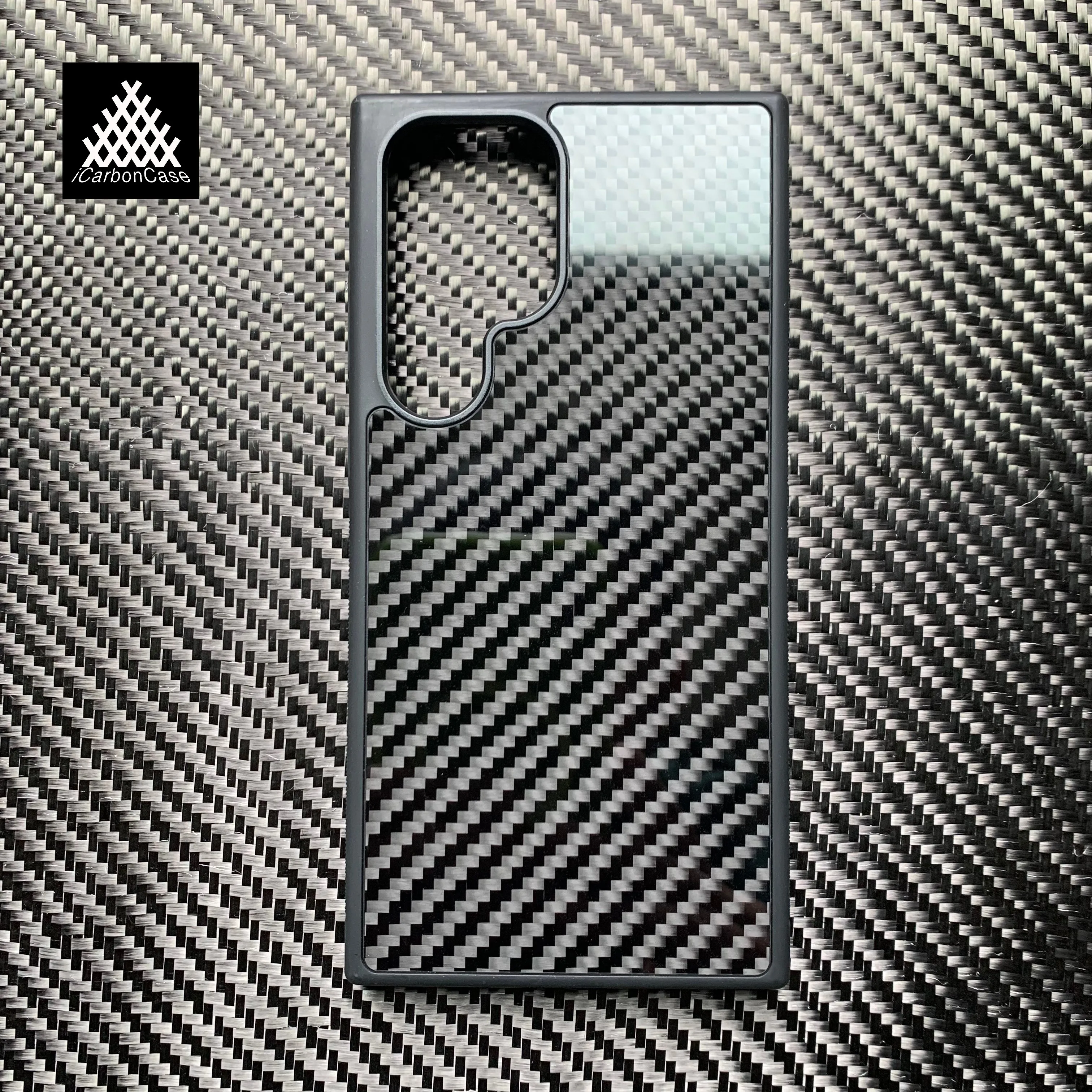 Magnetic Real Glossy Woven Carbon Fiber Case
