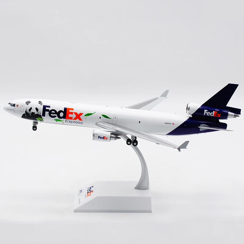 1:200 Scale Model McDonnell Douglas MD-11F N585FE Fedex Panda Cargo Airlines Diecast Alloy Metal Plane Collection Display Toy