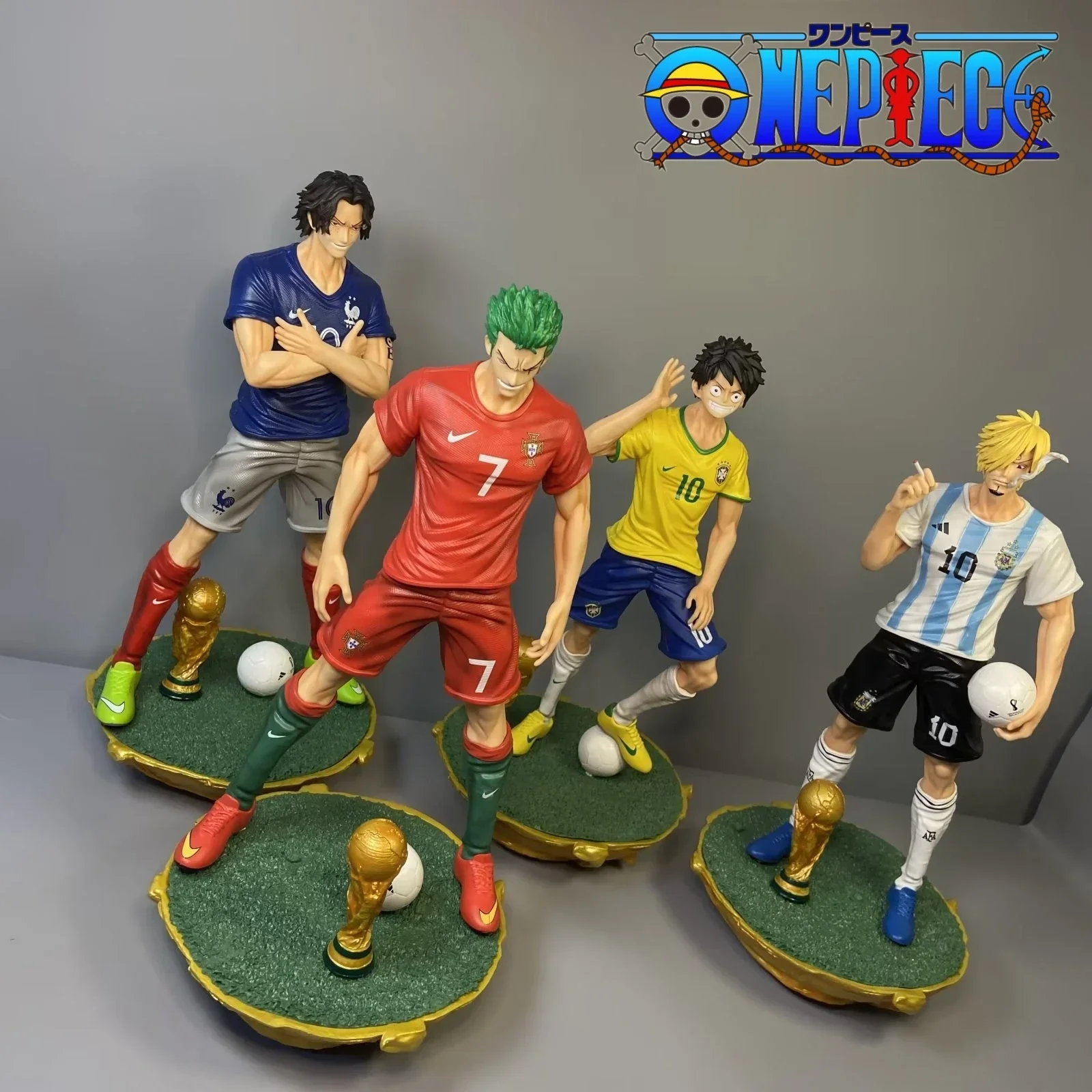 31Cm One Piece Anime Figure Rufy Zoro Football Model Dolls Gk Sanji Cosplay Pvc Action Figurine Toy Decorazione Desktop Kids Gif