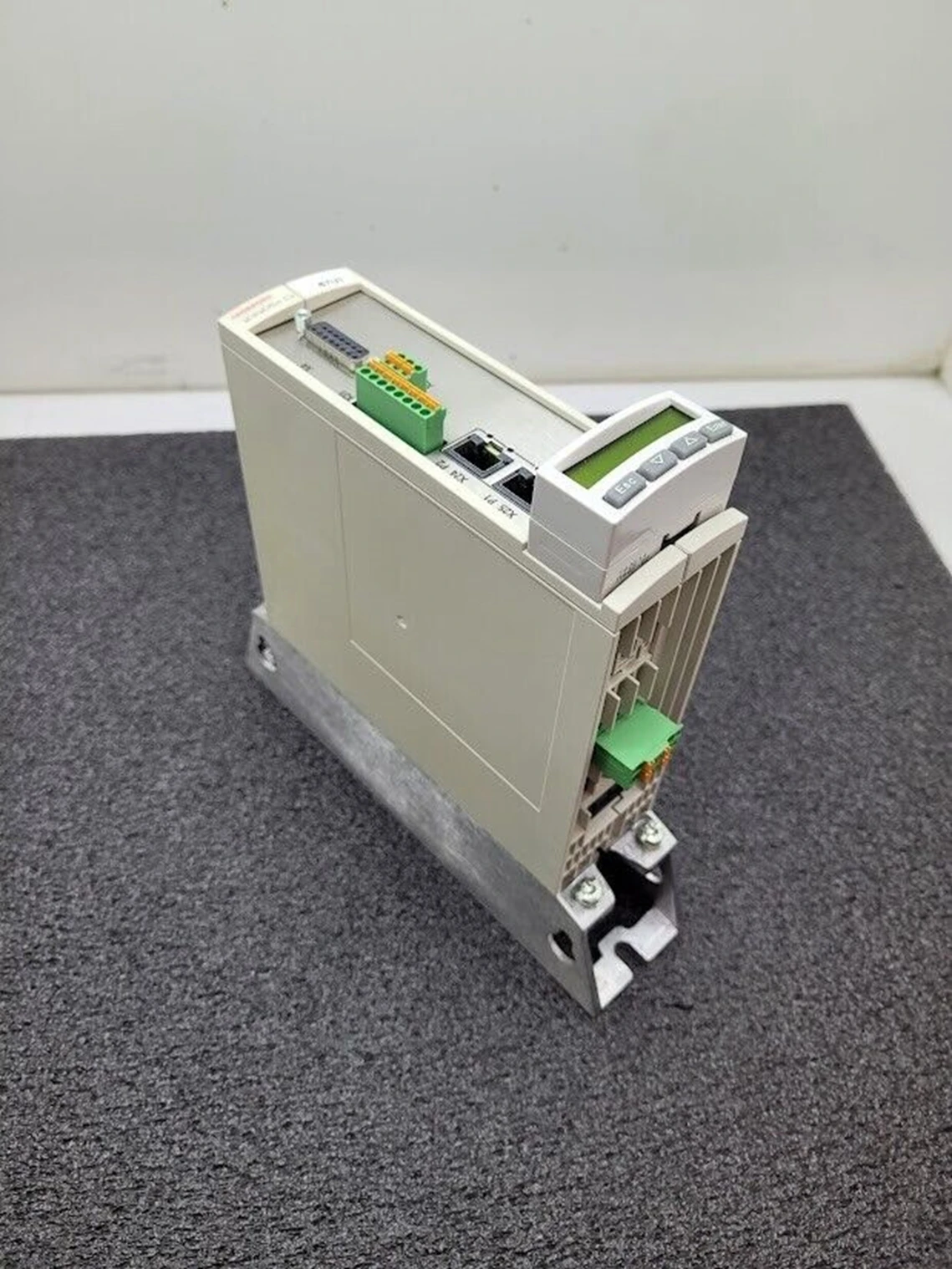 

USED HCS01.1E-W0009-A-02-B-ET-EC-NN-NN-NN-FW In the warehouse ready for delivery