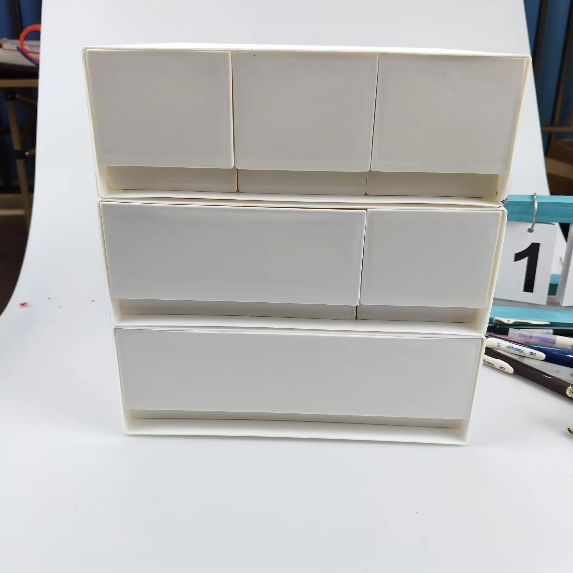 Scatola portaoggetti da scrivania, cassetto, scaffale per cosmetici, scrivania, scrivania, cancelleria, cancelleria, artefatto, cassettiera - immagine 2