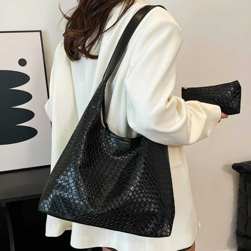Women's Retro Artificial Leather Woven Pattern Shoulder Bag,Large Capacity Tote Bag,Casual Armpit Bag, Large Tote Bag,Daily Work