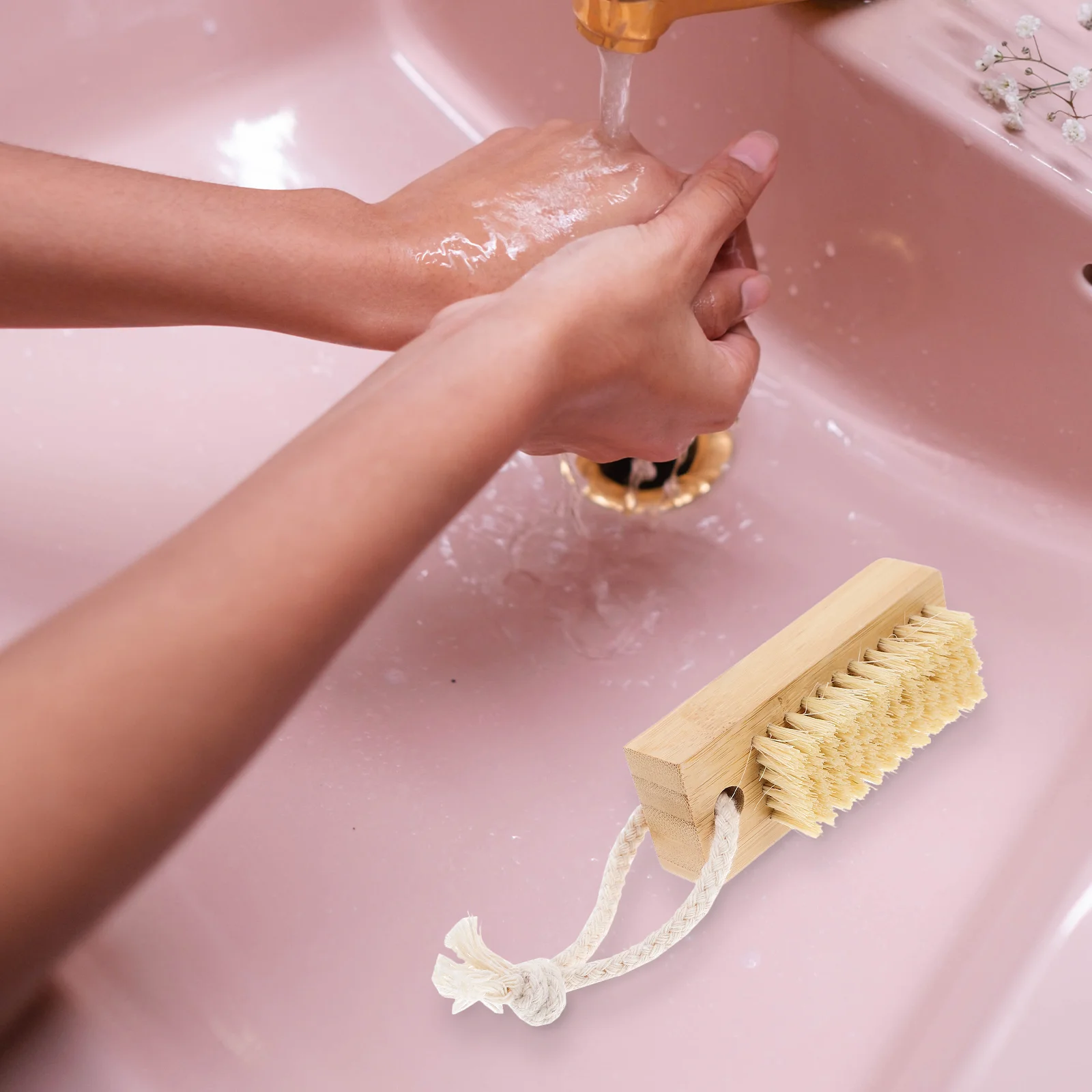 

2pcs Nail Brush Cleaning Fingernails Cleaning Professional Nail Scrub